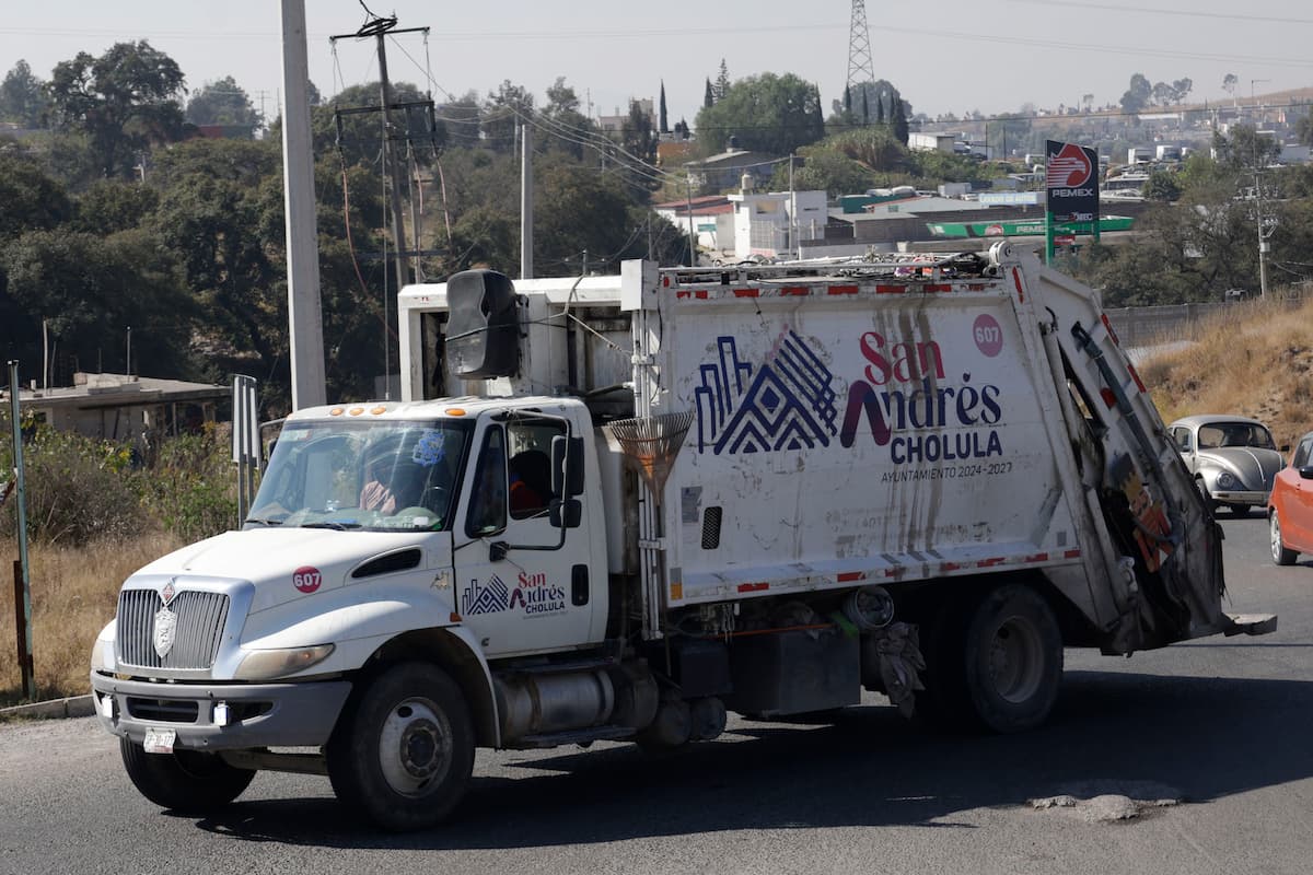 Adquirirán tres nuevos camiones de basura en Puebla