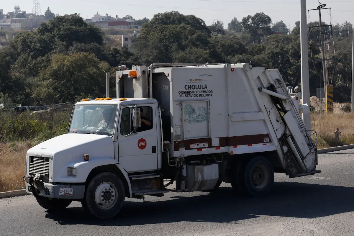 Adquirirán tres nuevos camiones de basura en Puebla