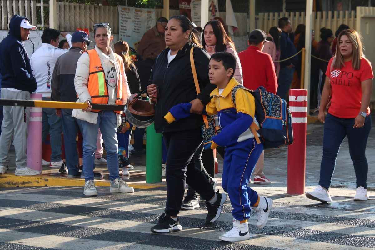 Calendario escolar 2026 a 2027 Puebla- Los 4 puentes