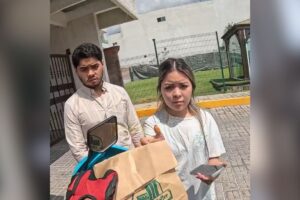 Repartidor de Uber Eats y clientes en Puebla (3) portada