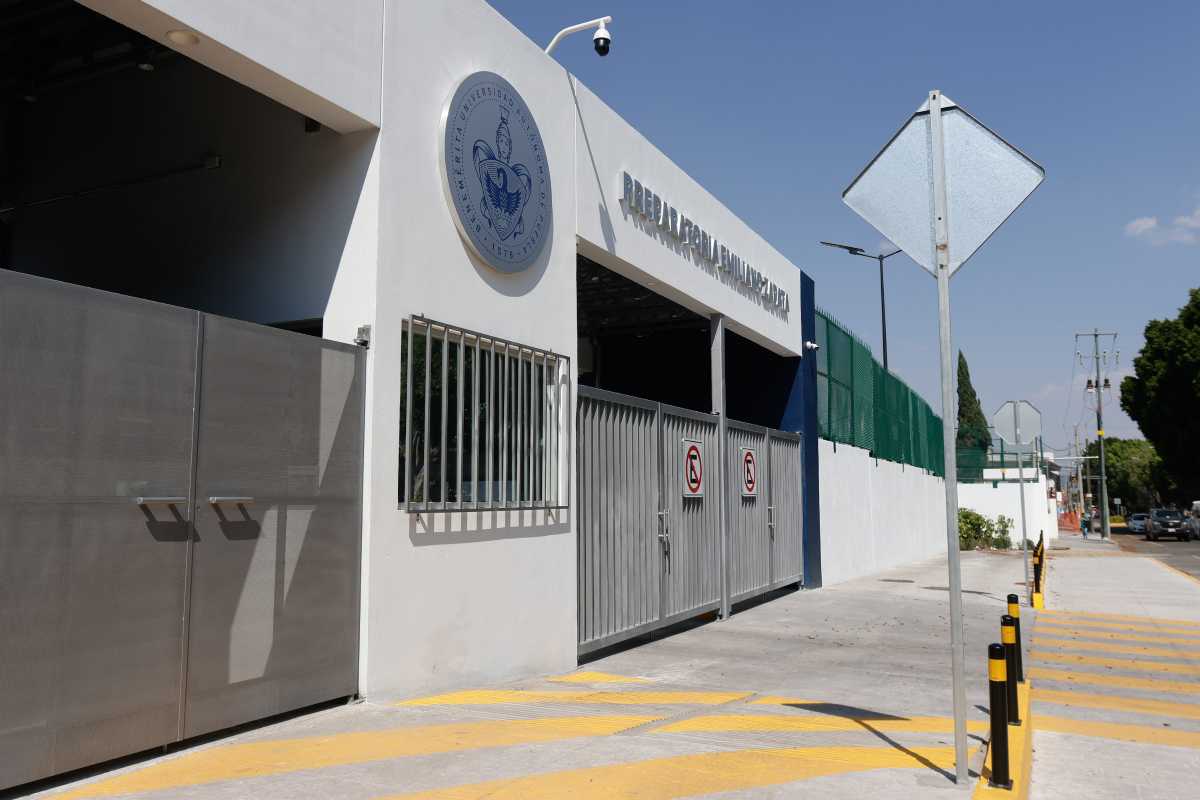 Admisión BUAP 2026: en esta fecha salen los resultados 2 Estudiantes revisan resultados de Admisión BUAP 2026 | Foto: Agencia Enfoque