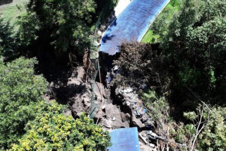 Con obra comunitaria, inicia rehabilitación del tramo del Parque Metropolitano que se hundió 14 inicia rehabilitación del tramo del Parque Metropolitano que se hundió