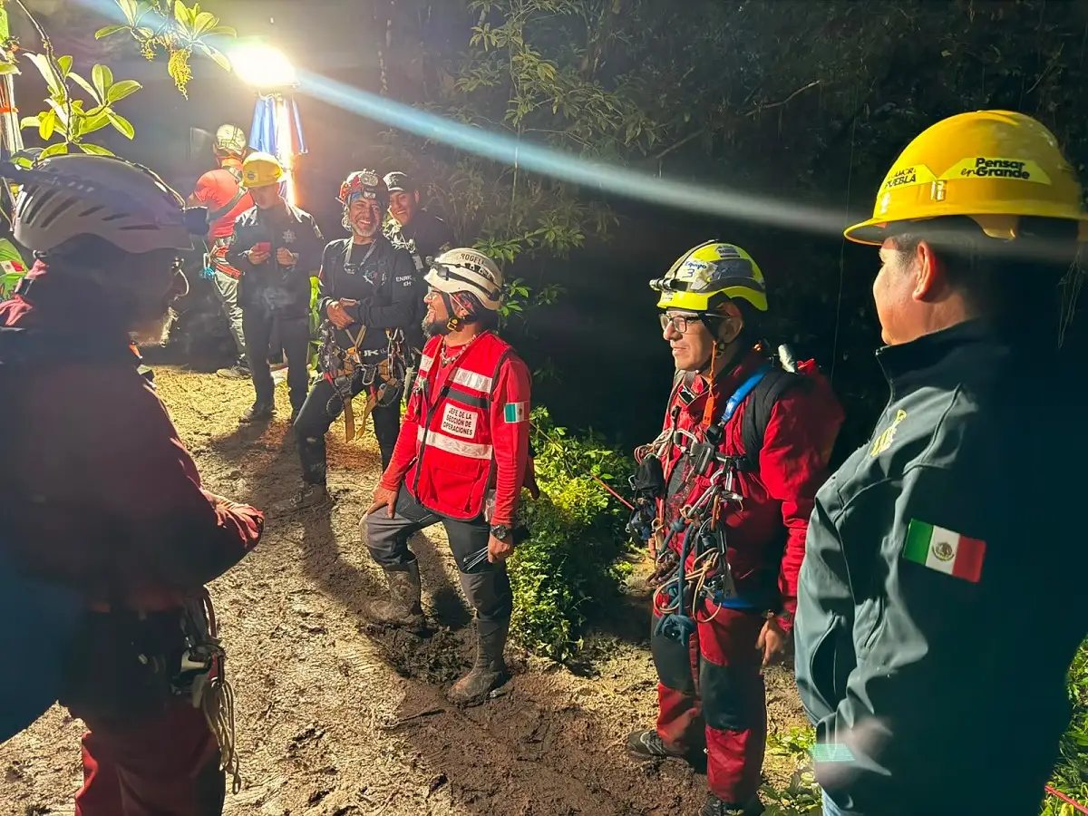Guía que acompañó a familia en Grutas de Chichicazapan no está certificado