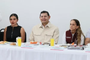 Niegan uso de recursos públicos en reunión de Armenta con Consejo de Morena