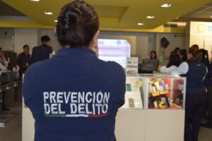 Pláticas de prevención de la extorsión al sector comercial en San Pedro Cholula | Foto: Cortesía