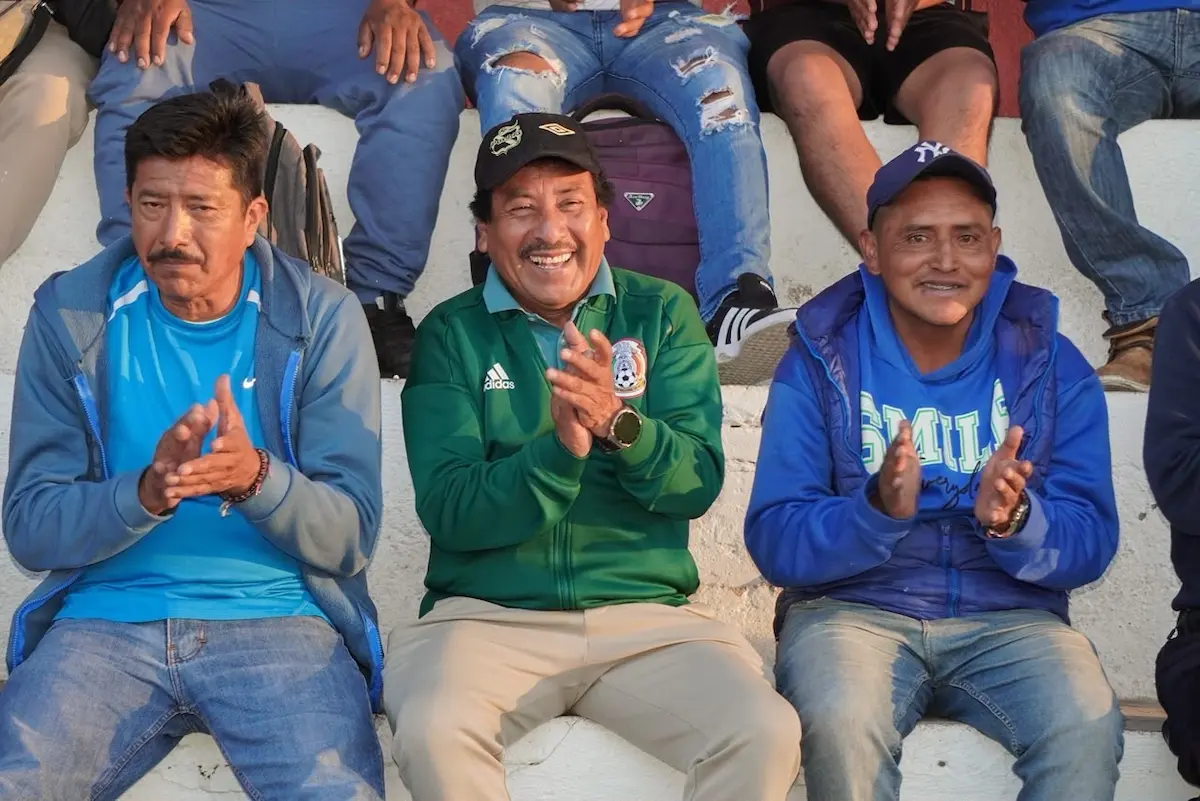 Huejotzingo tendrá cancha de futbol de primer nivel: Roberto Solís da el banderazo de inicio a la unidad deportiva "Campo Santo"