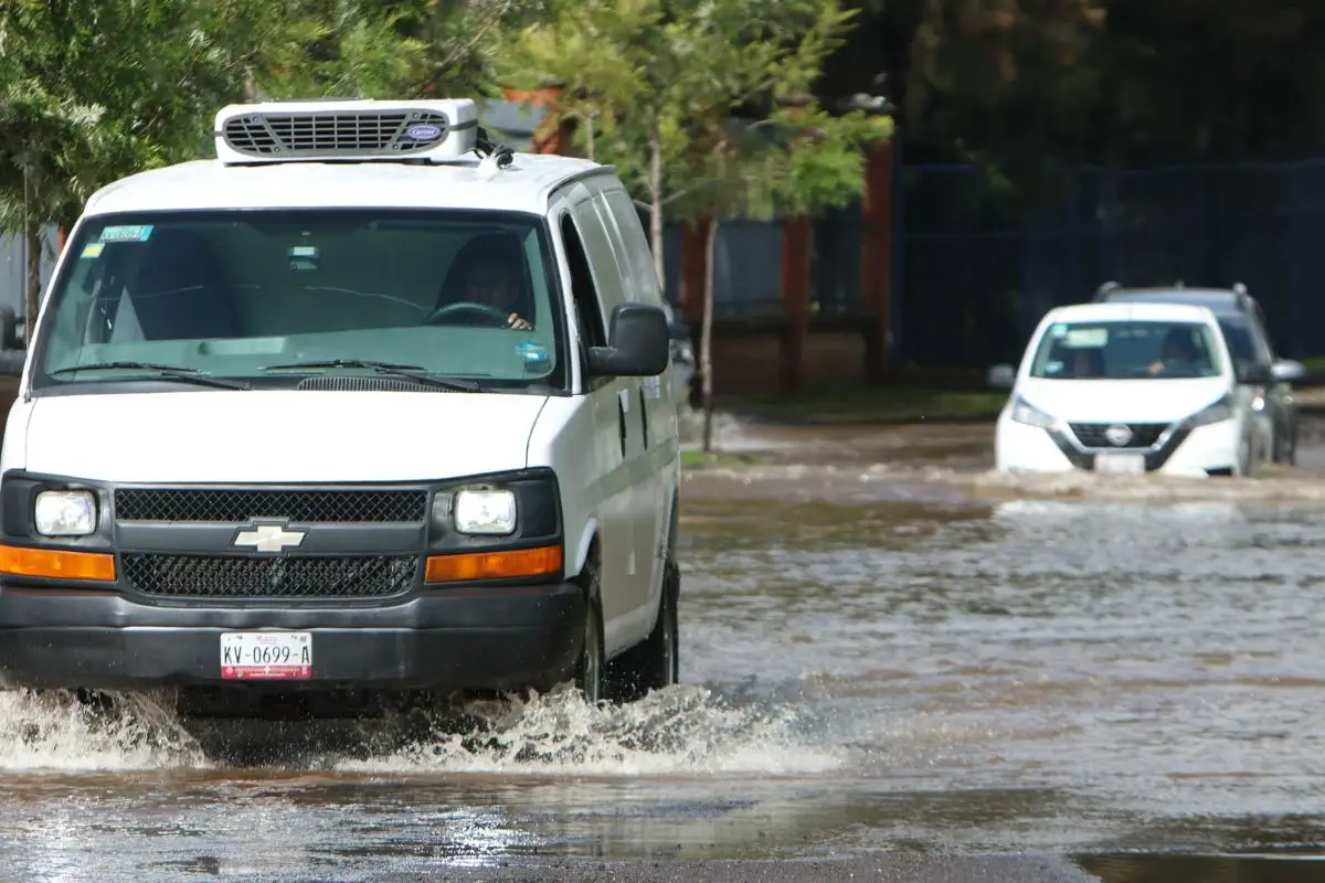 Regidora pide a Agua de Puebla rendir un informe de drenaje