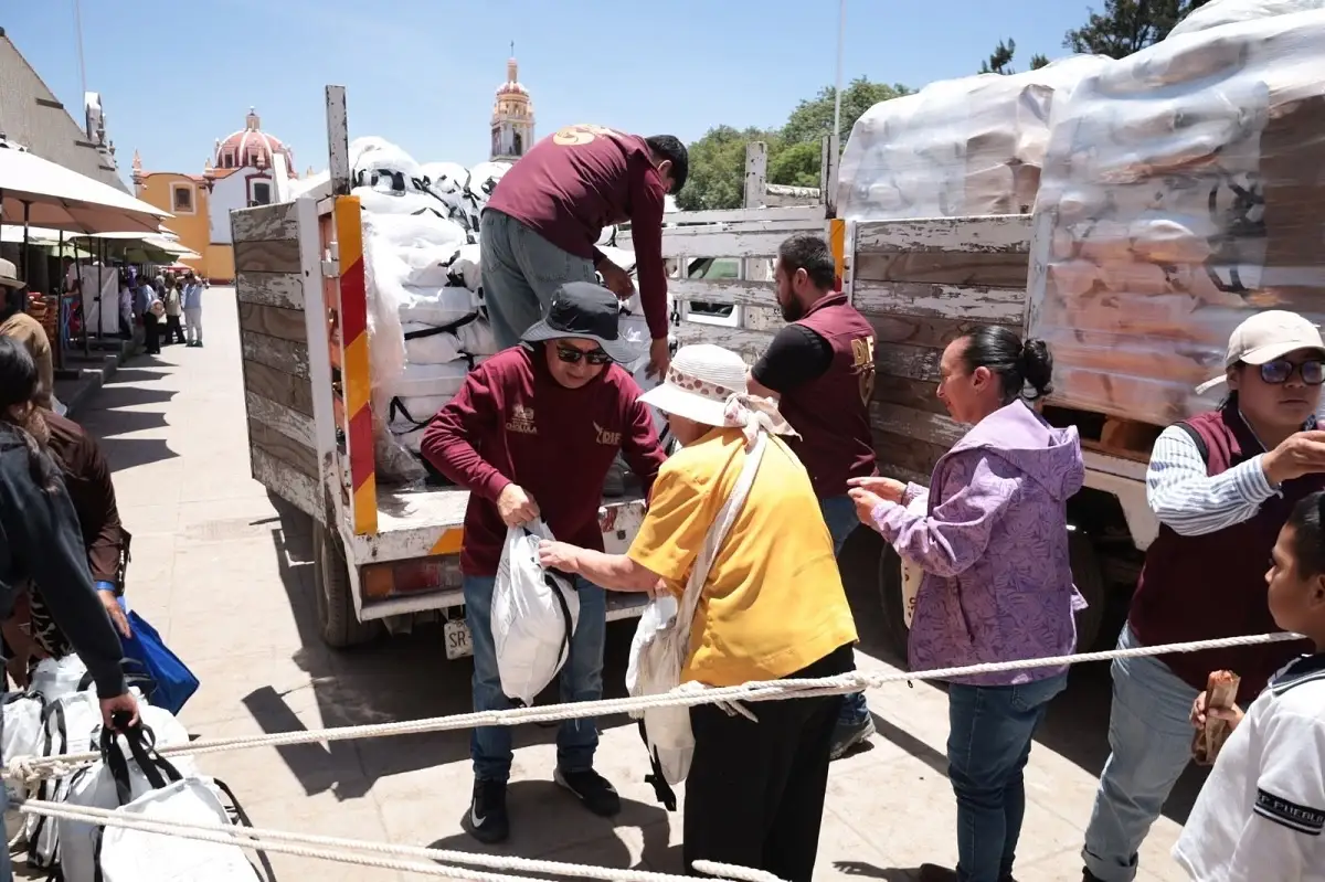 DIF Municipal fortalece el bienestar de los grupos vulnerables con entrega de apoyos alimentariosDIF Municipal fortalece el bienestar de los grupos vulnerables con entrega de apoyos alimentarios