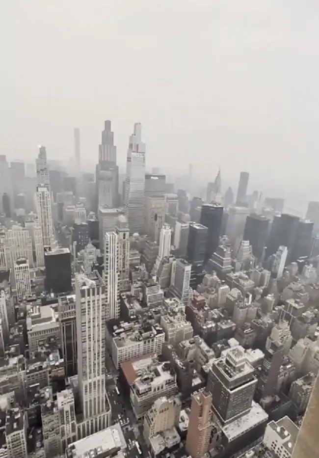Humo de los incendios en Canadá se extiende a Nueva York
