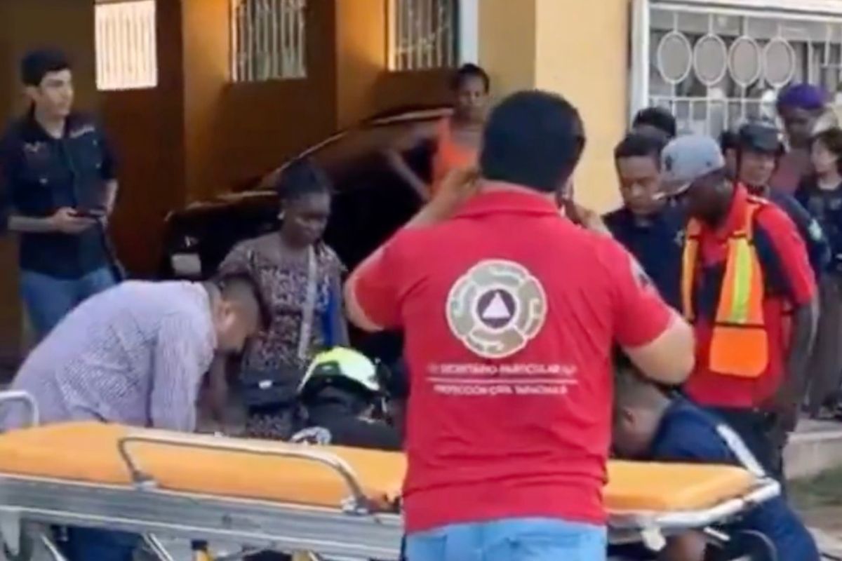 Mujer se arroja de un edificio durante sismo 