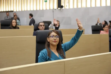 Leonela Martínez y Elías Lozada impulsan reforma para promover espacios y servicios accesibles para todas las personas