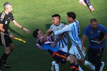 FIFA abre investigación contra Argentina tras incidentes en la final del Mundial 2026 10 FIFA abre investigación contra Argentina tras incidentes en la final del Mundial 2026