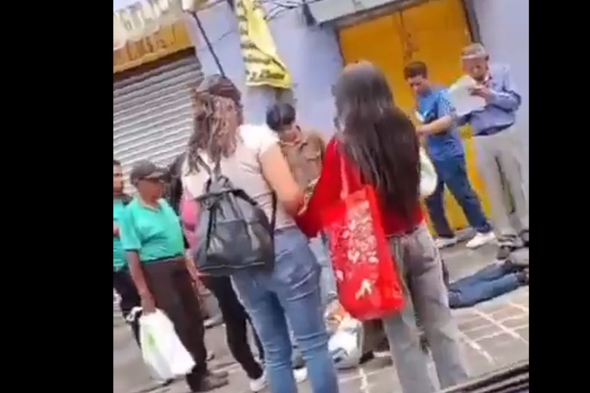 Ruta 12 atropella a adulto mayor en el Centro Histórico de Puebla 3 Ruta 12 atropella a adulto mayor en el Centro Histórico de Puebla | Foto: Cortesía