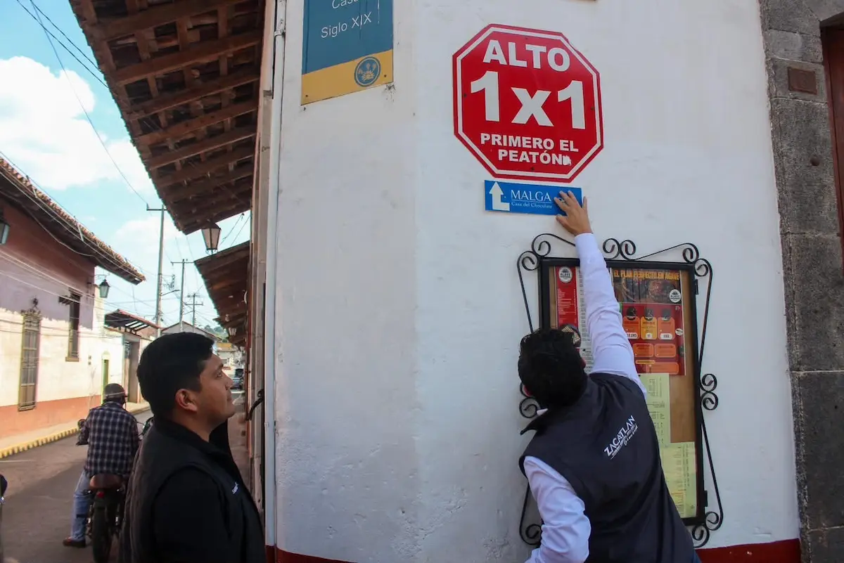 #AgendaZacatlánSustentable: Desarrollo Urbano retira contaminación visual