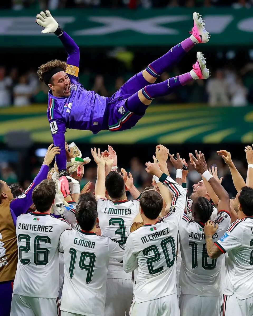 Memo Ochoa confirma su retiro