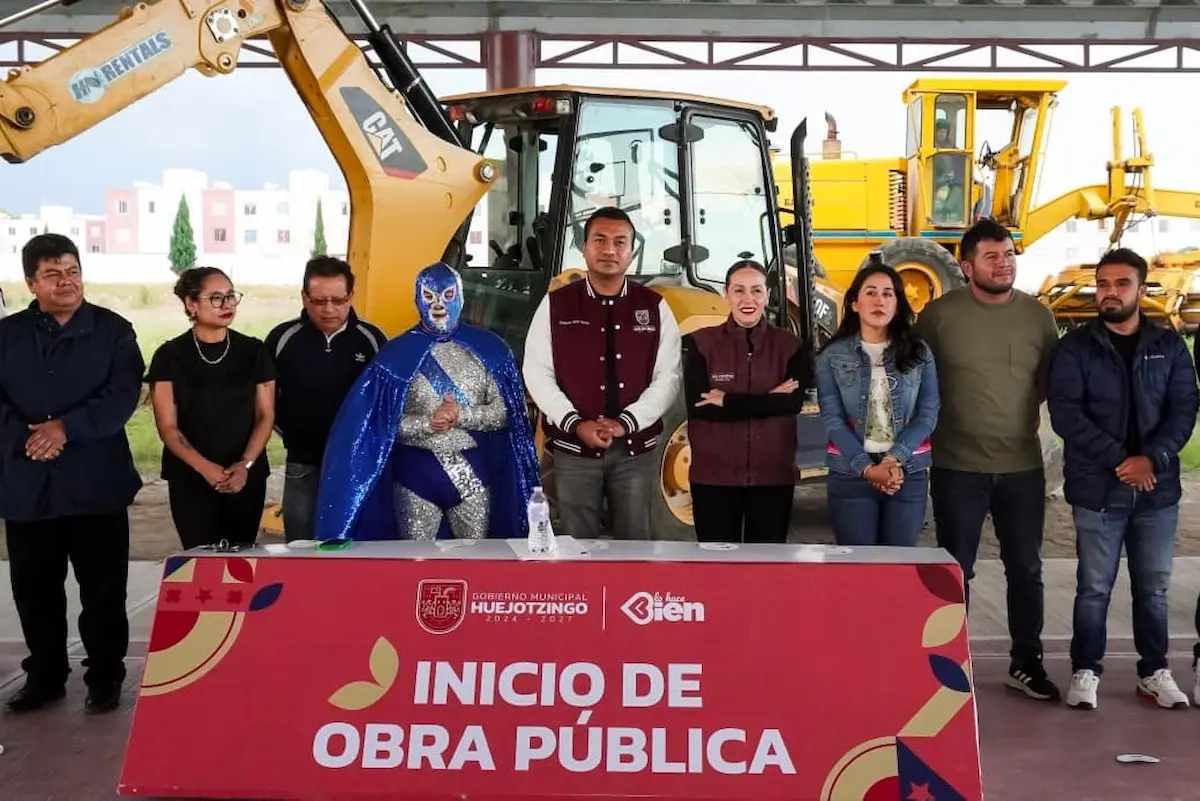 Impulso histórico al deporte en Huejotzingo: Roberto Solís pone en marcha la rehabilitación de tres canchas de fútbol; suman ya cuatro de cinco