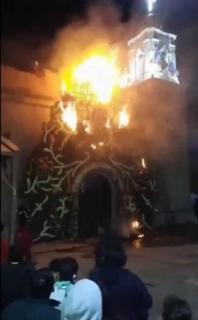 (VIDEO) Se incendió una iglesia durante fiesta patronal