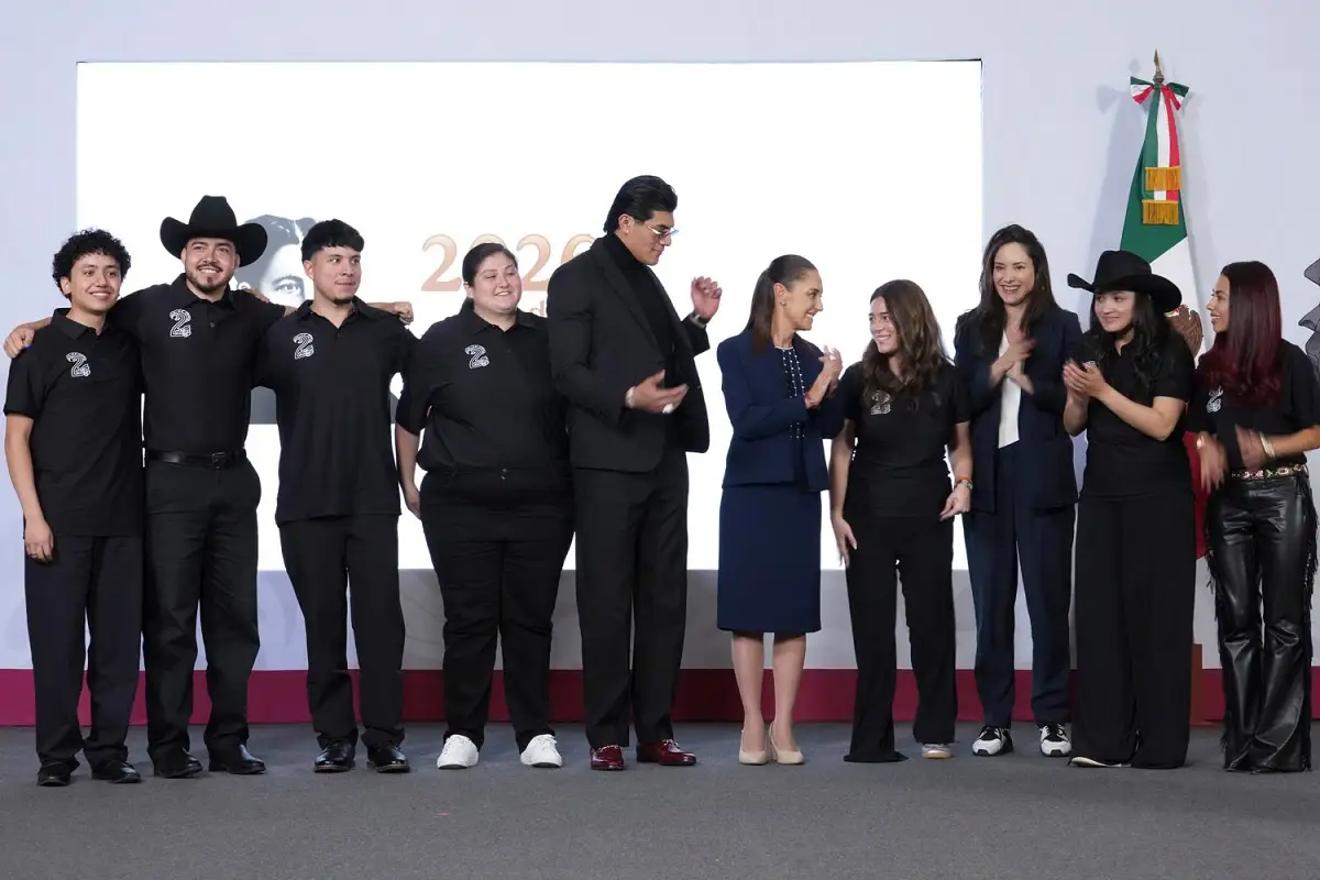 El Bogueto presenta nueva edición de “México Canta” durante la mañanera con Sheinbaum 2 El Bogueto en la manañera presenta nueva edición de México Canta