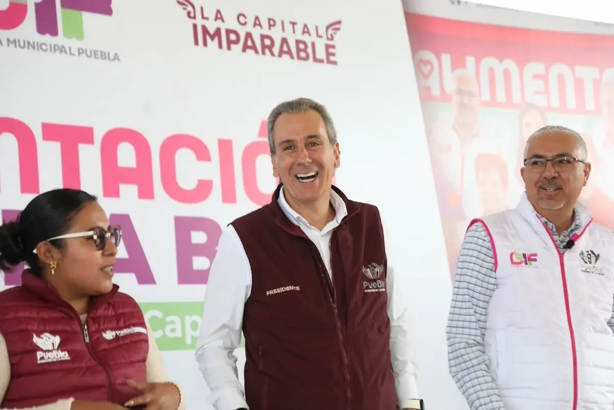 Pepe Chedraui entrega más de 4 mil despensas a familias de San Baltazar Tetela
