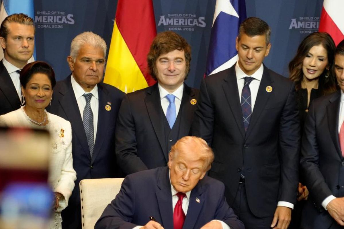 Milei acusa a México y Brasil