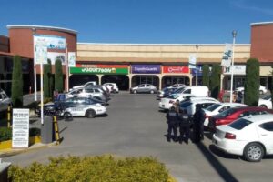 Asaltan a cuentahabiente en Plaza Tolín tras retirar 200 mil pesos