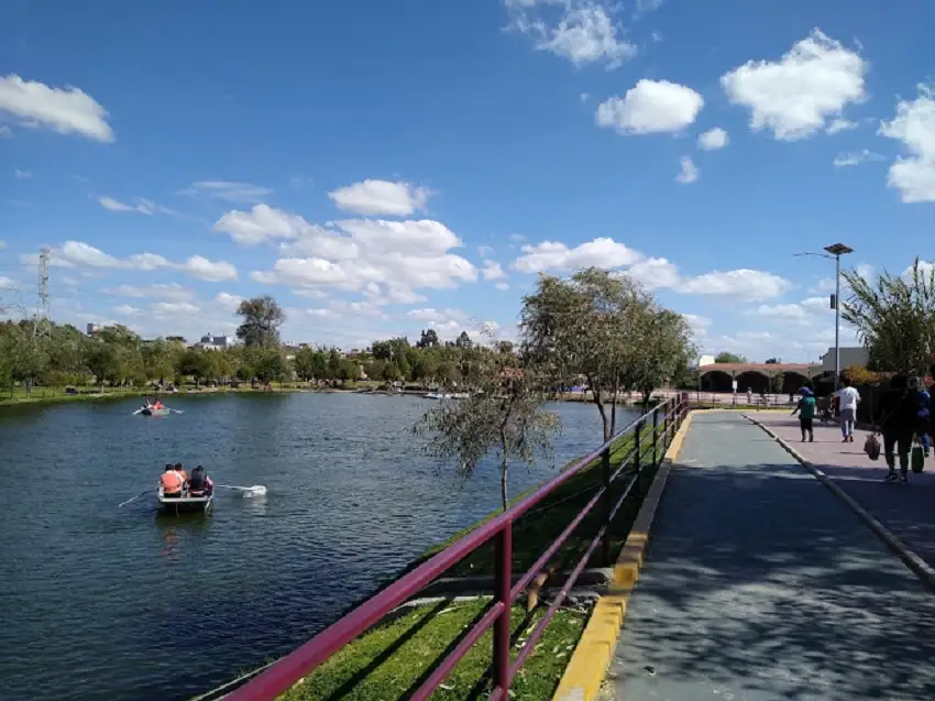 Descartan quitar lago del Parque del Ameyal en Cuautlancingo