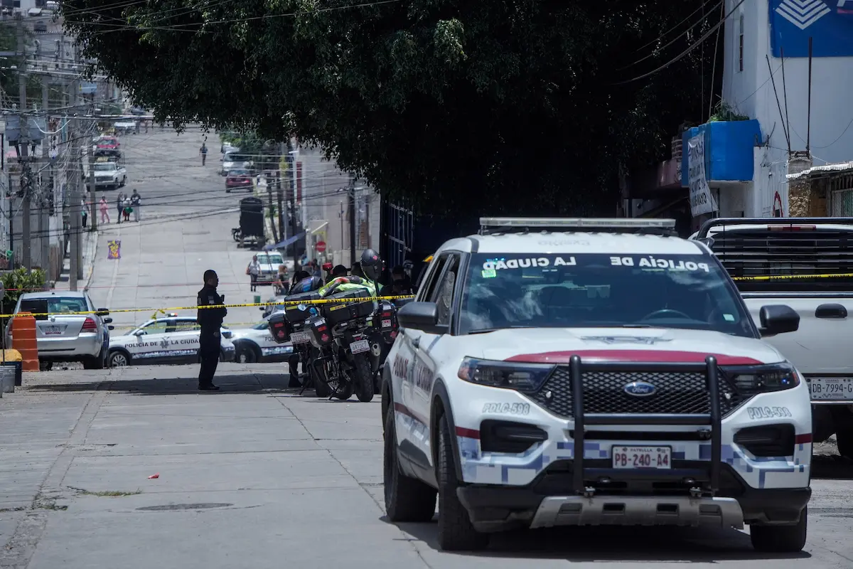 Balacera en estética frente al Mercado Morelos deja dos lesionados