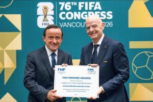 FMF analiza apoyar a Infantino