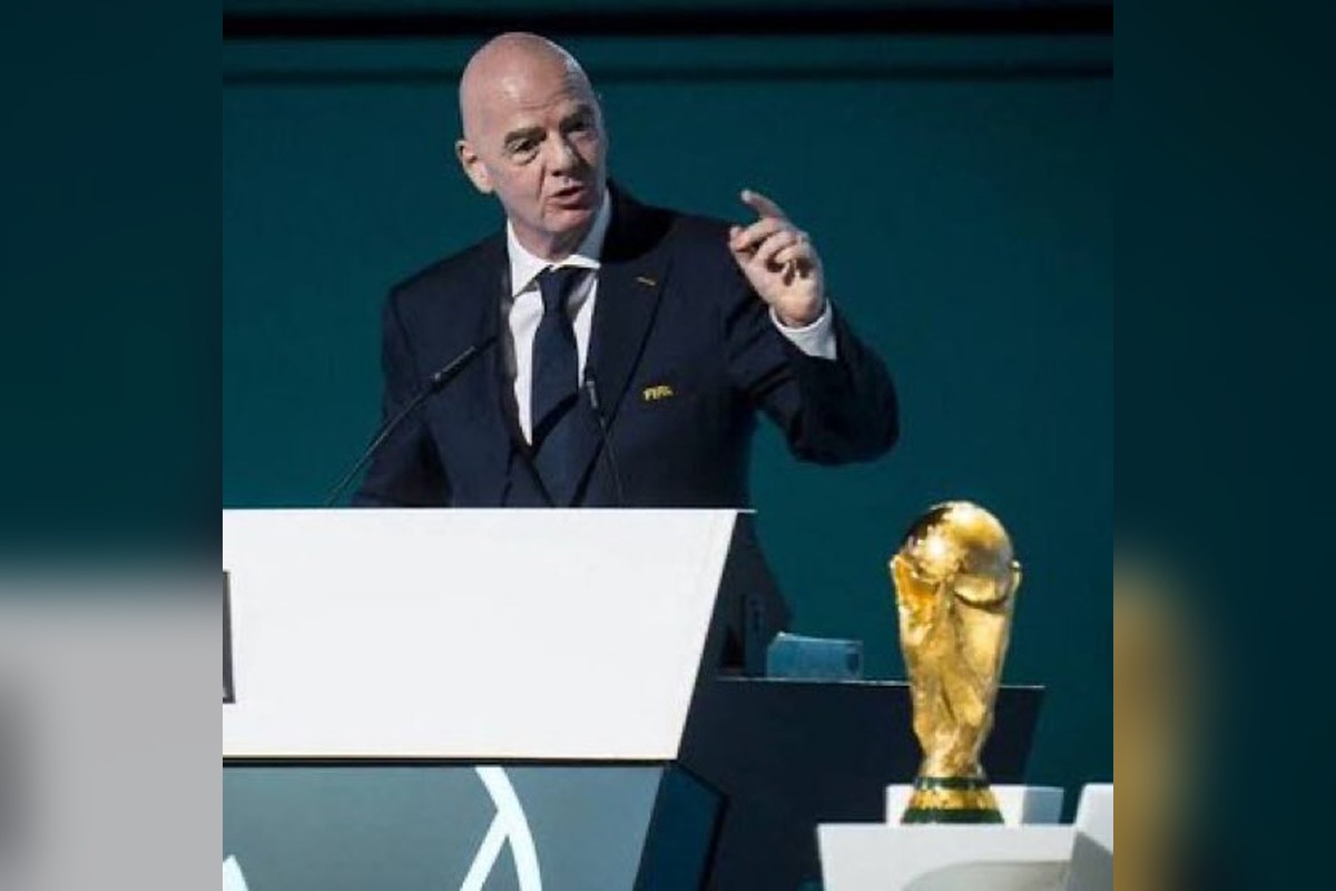 Gianni Infantino durante un discurso desde el podio de la FIFA | Foto: Cortesía