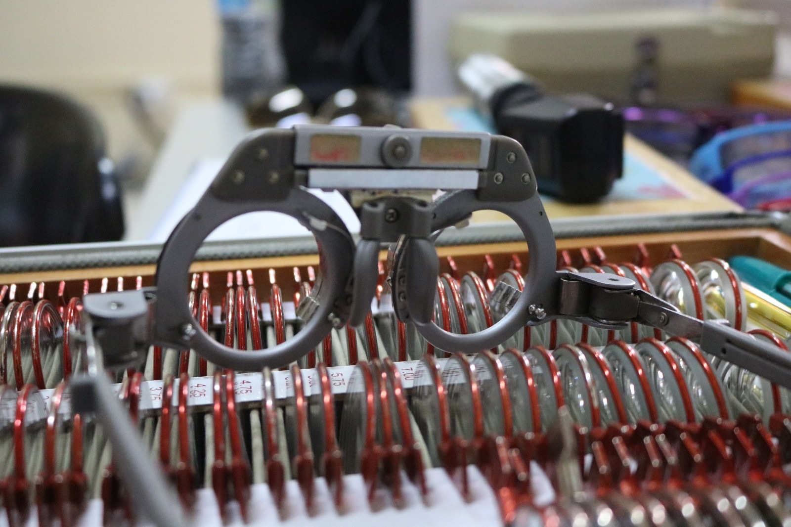 Beneficiarios reciben atención durante la Jornada Visual de Bienestar | Foto: Cortesía