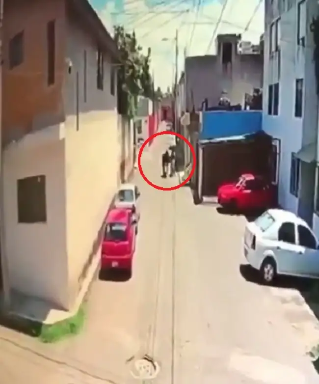 Motociclista acosó a una mujer en Cuautlancingo en plena calle