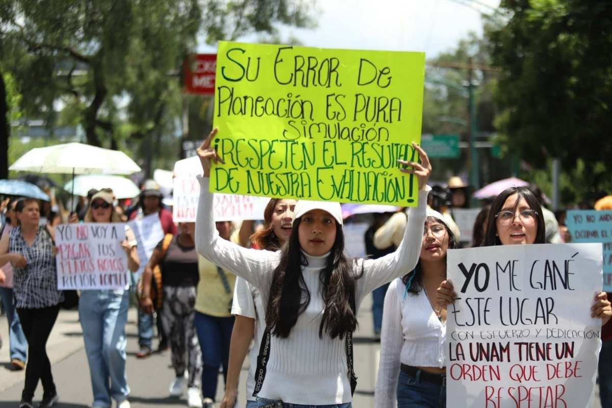 Aspirantes protestaron en Rectoría contra el examen de control de la UNAM | Foto: El Financiero