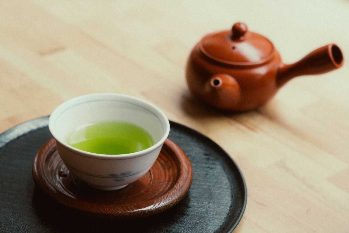 El té verde, rico en polifenoles, ayuda a combatir el olor a viejo | Foto: Pexels