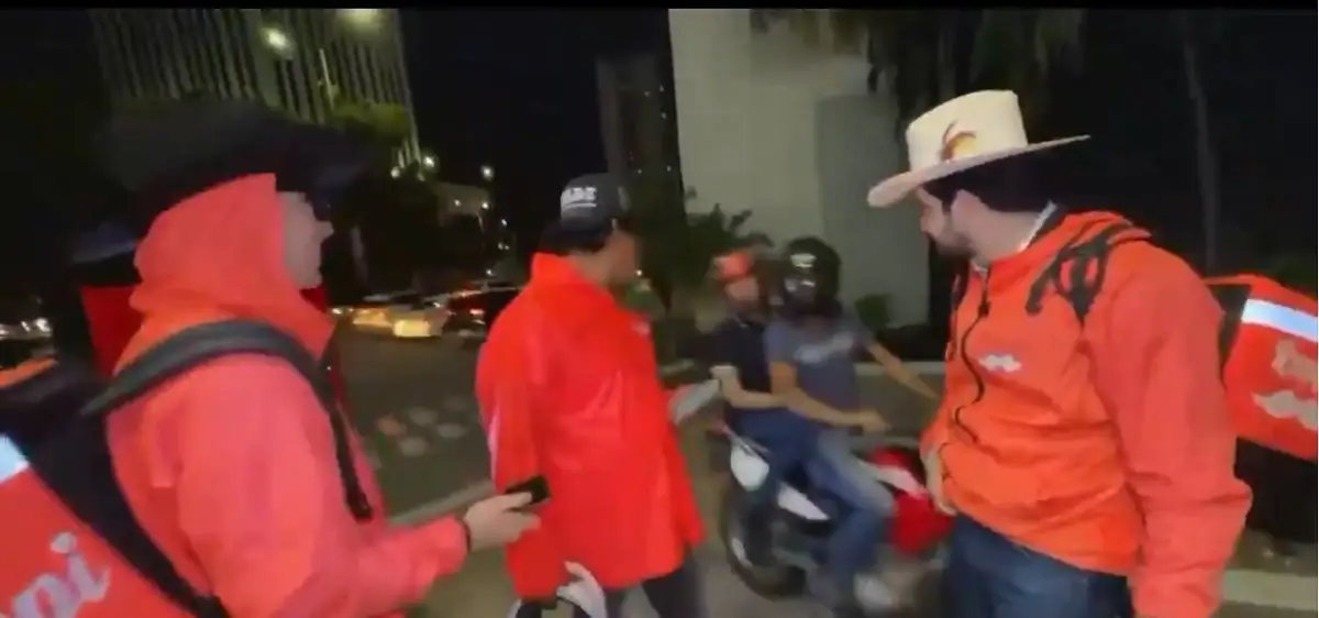 Ejecutan al influencer César Gastélum durante un streaming