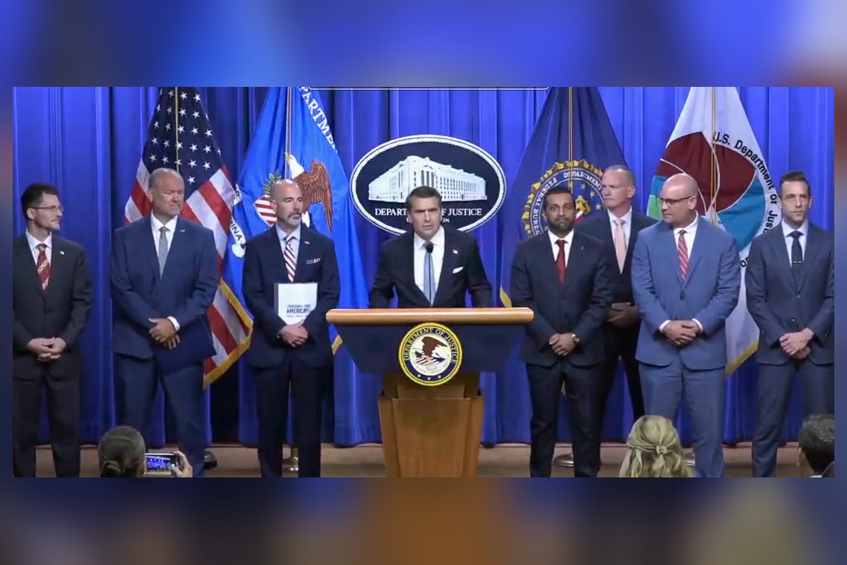 El director de la DEA, Terry Cole, señaló que la corrupción y los cárteles son lo mismo | Foto: U.S. Department of Justice