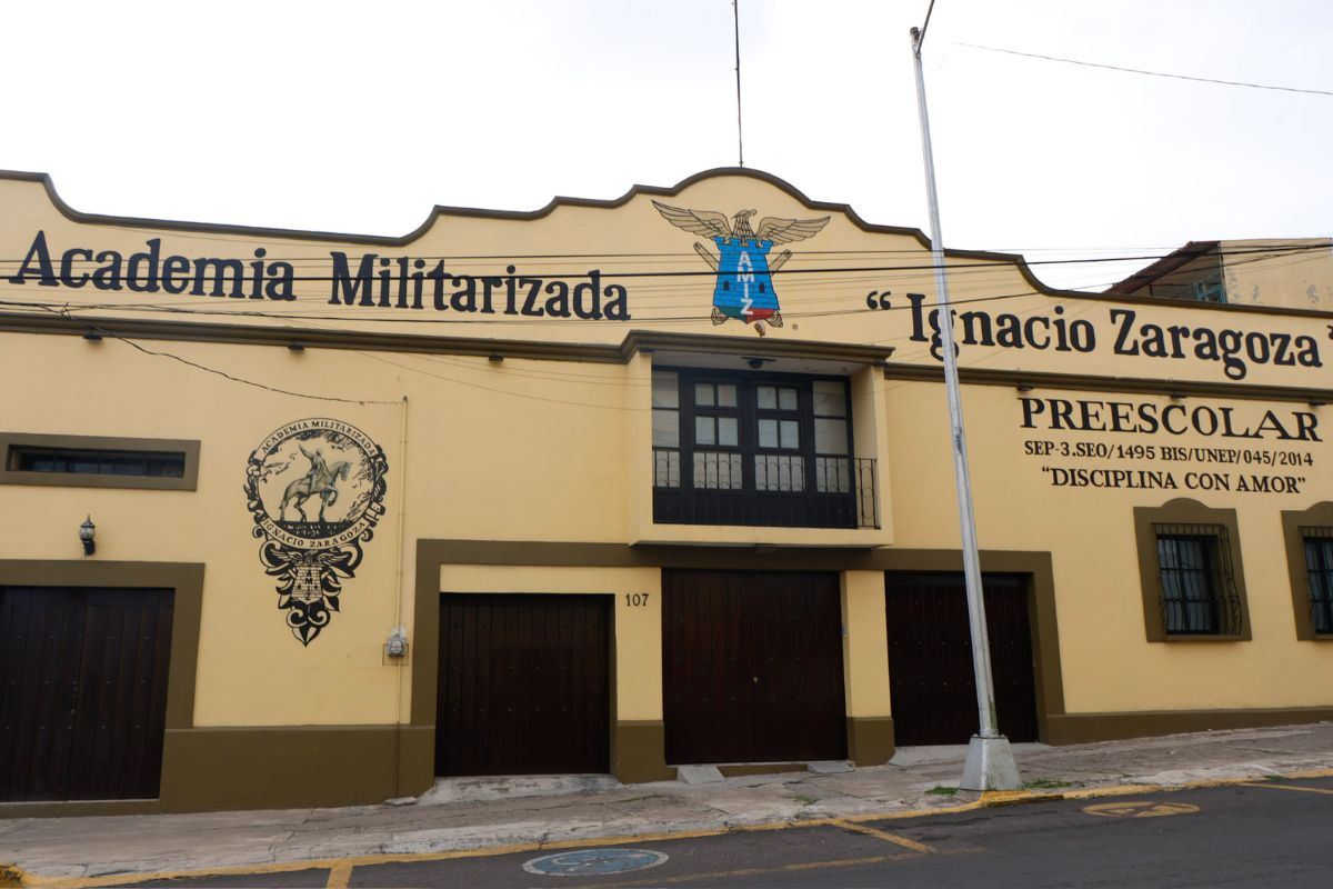 Padres se oponen al cierre de la academia Ignacio Zaragoza