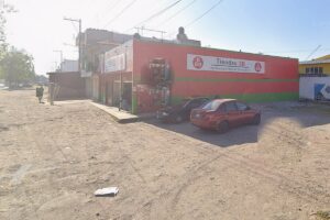 3B Infonavit San Aparicio: farderos robaron alcohol y productos captados en cámaras | Foto: Cortesía