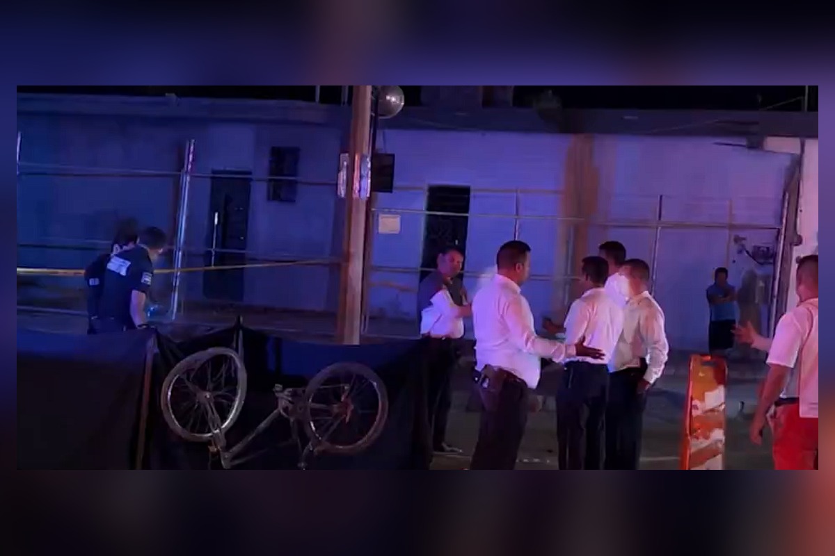 Camión atropella y mata a ciclista en Tehuacán; se da a la fuga 2 Camión atropella y mata a ciclista en Tehuacán; Policía Municipal acordonó la zona | Foto: Cortesía