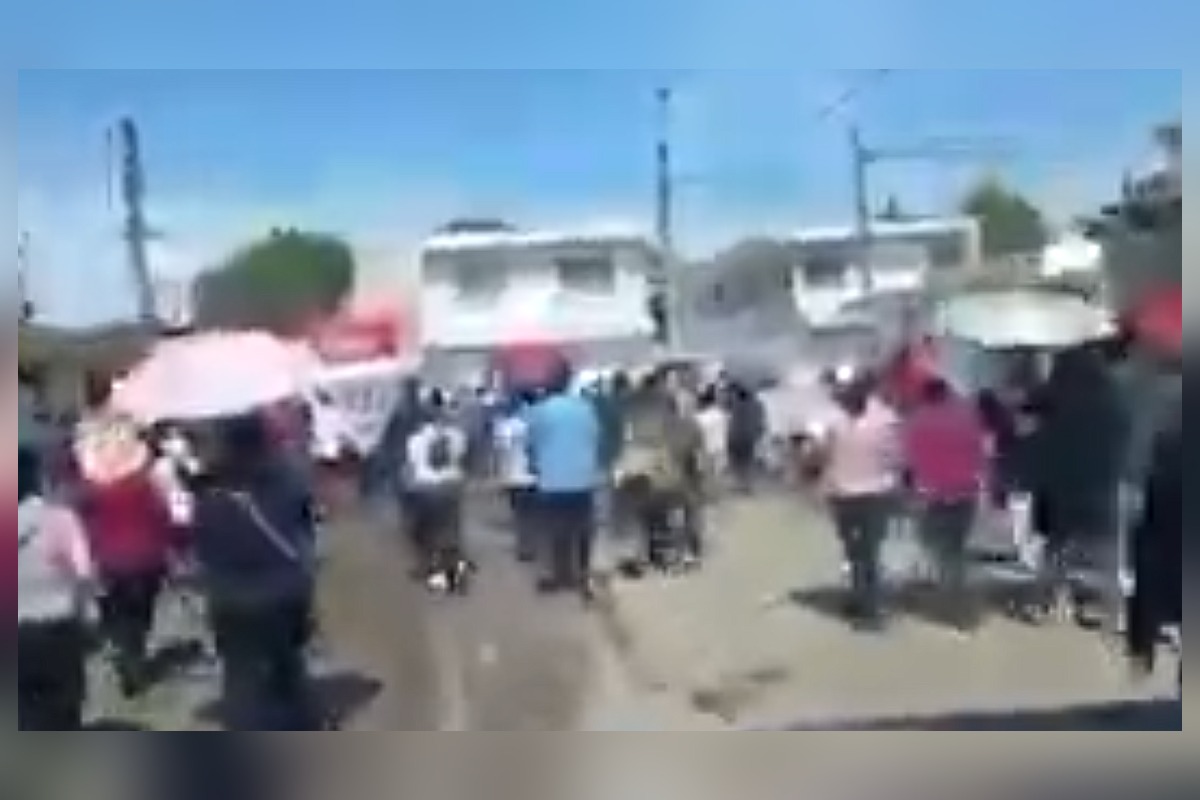Despiden a Dominga Pérez; una multitud acompañó su cuerpo hasta el panteón | Foto: Cortesía