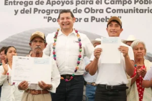 Infraestructura carretera y obra comunitaria construyen bienestar en Huatlatlauca: Armenta Mier