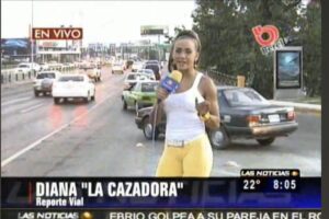 Diana La Cazadora, la luchadora que también fue reportera de Televisa Monterrey | Foto: Cortesía