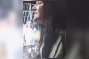 Mujer en Lomas de Angelópolis amenaza a guardia de seguridad, señalada como Lady666 | Foto: Cortesía
