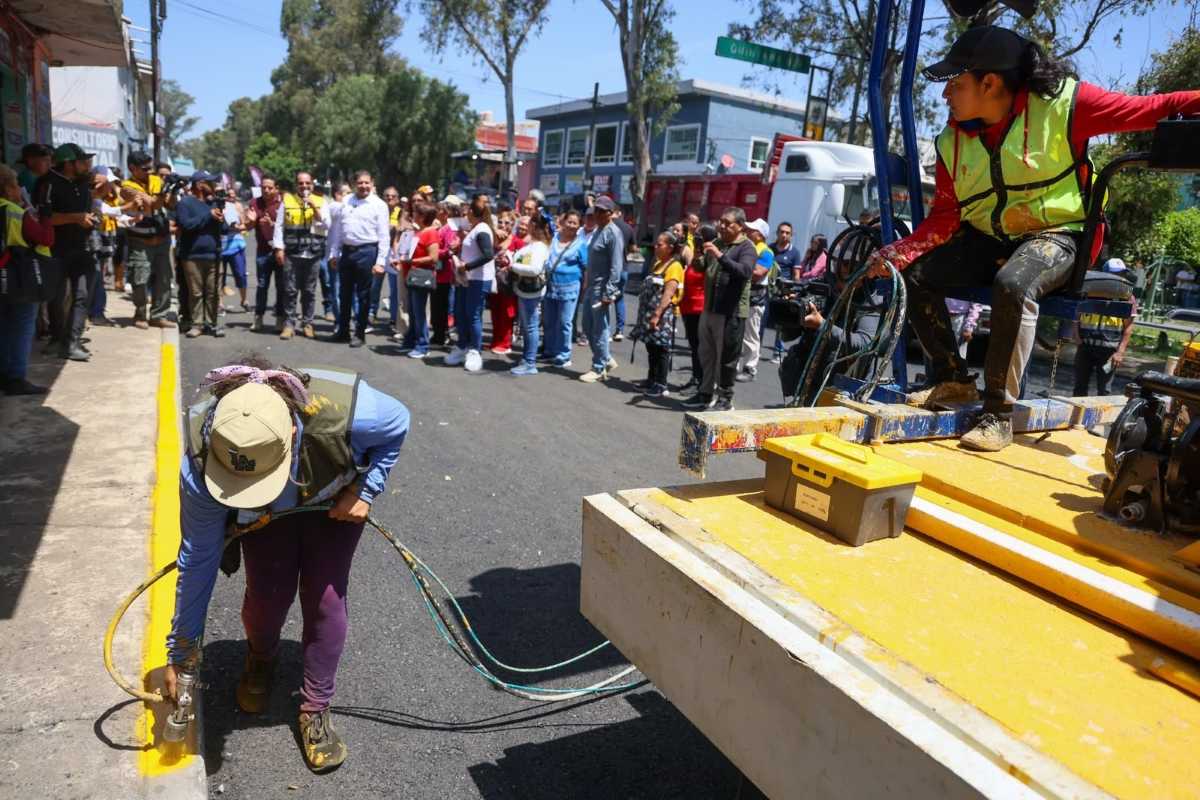 Gobierno estatal rehabilita calles con supervisión del gobernador Alejandro Armenta | Foto: Cortesía
