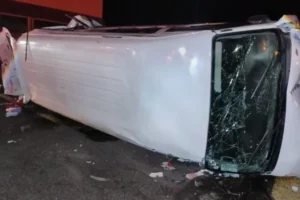 Choque en la autopista México-Puebla deja 20 heridos