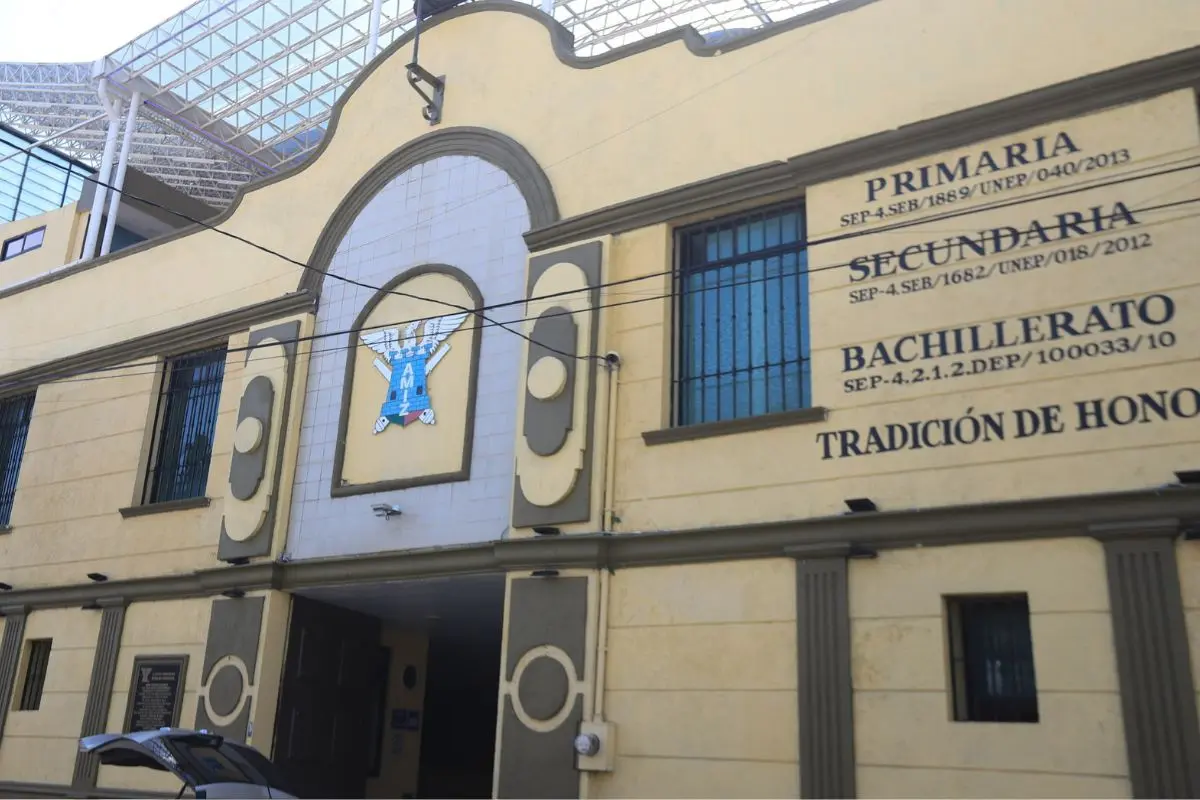 El 14 de agosto vence el plazo para que la Academia Militarizada Ignacio Zaragoza cambie su modalidad 11 Vence plazo para que Academia Militarizada Ignacio Zaragoza cambie su modalidad