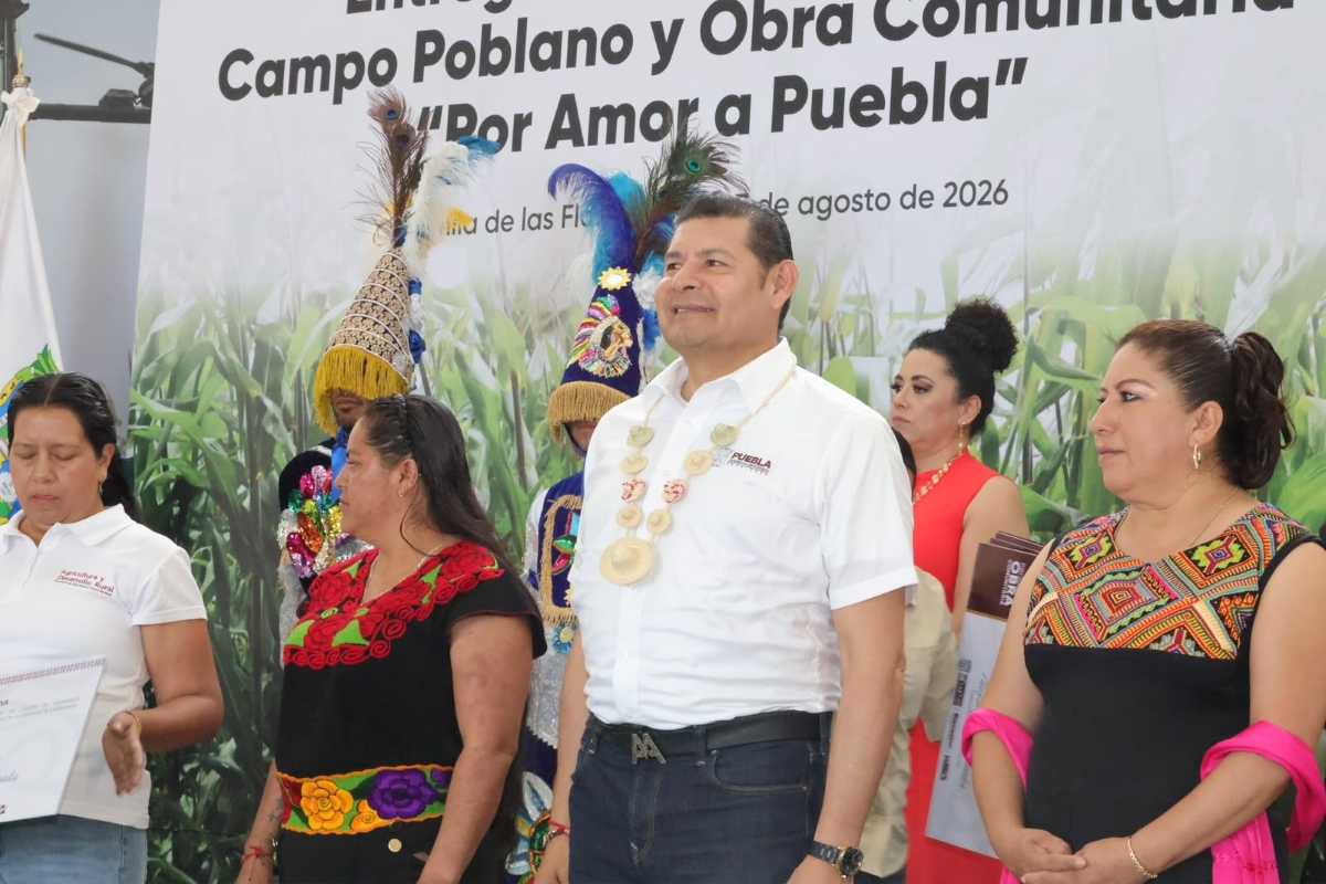 Gobierno del estado atiende obras prioritarias en la Mixteca poblana 6 Gobierno del estado atiende obras prioritarias en la Mixteca poblana | Foto: Cortesía