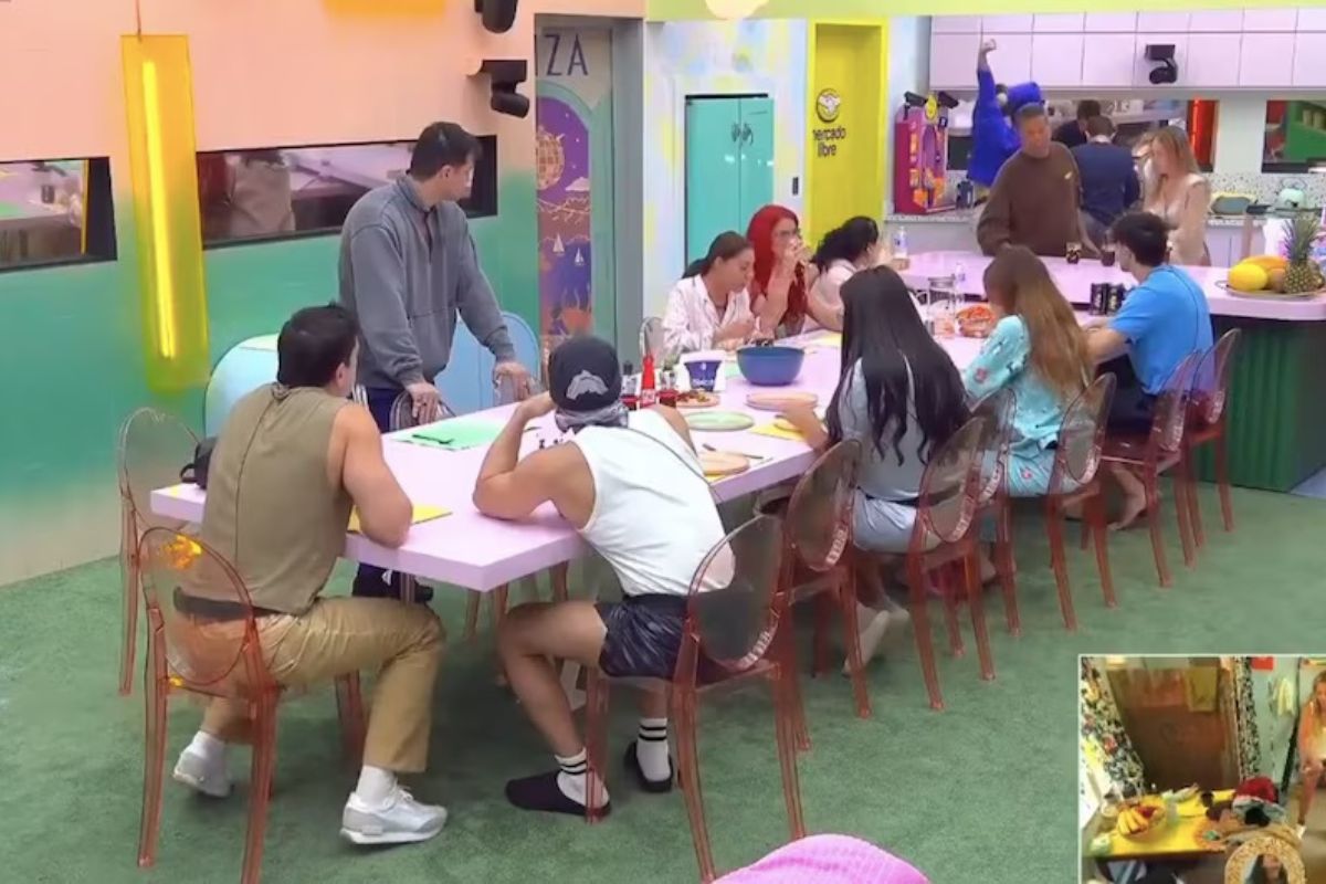 Aldo Rendón y Cynthia Klitbo protagonizan fuerte pleito en La Casa de los Famosos México 4 Aldo Rendón y Cynthia Klitbo protagonizan fuerte pleito en La Casa de los Famosos México