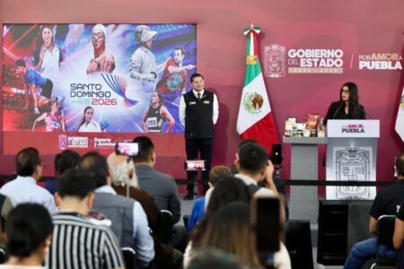Seis campeones poblanos de Kickboxing brillan con el respaldo del gobierno estatal