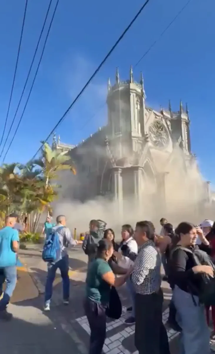 Burger King ofrece ayuda para encontrar a desaparecidos por temblor en Colombia 3 Burger King ayuda a afectados por el temblor en Colombia