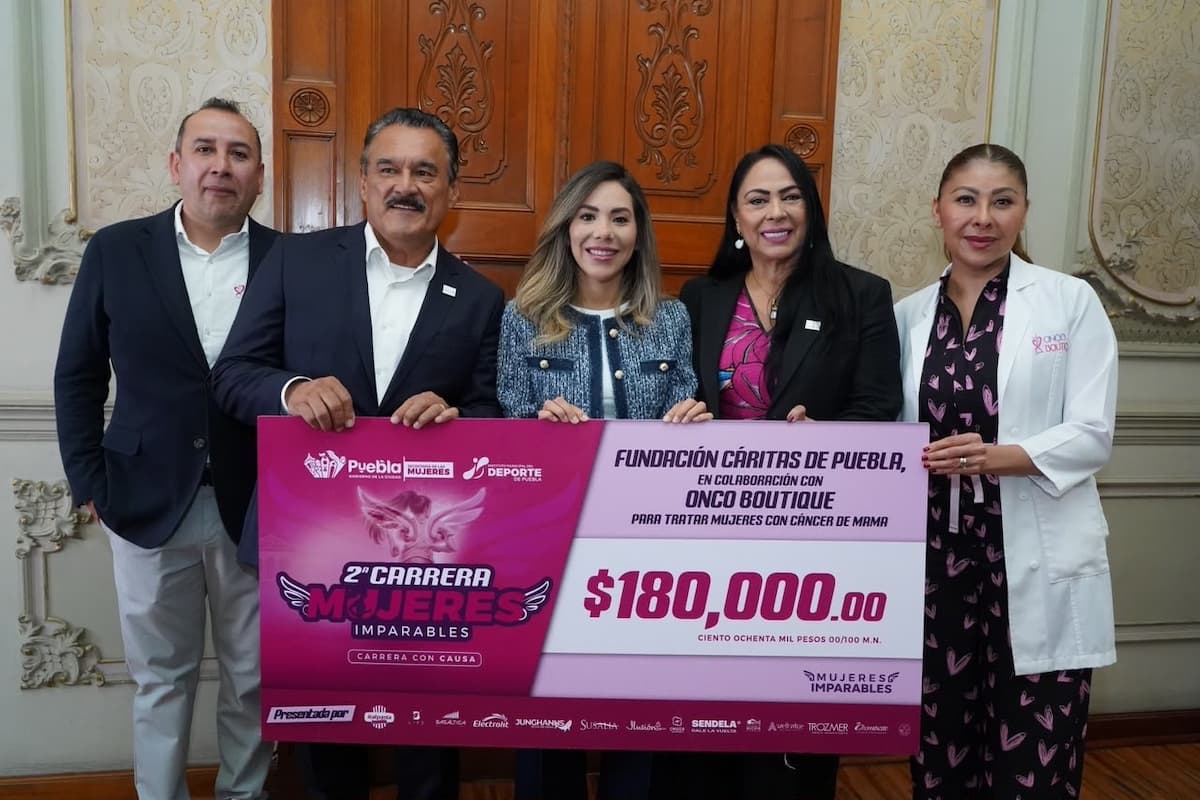 Entrega Gobierno de Pepe Chedraui donativos de la 2da. Carrera Mujeres Imparables en favor de las poblanas